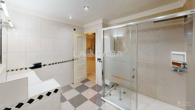 Foto 89045768-520d-4061-8000-a5659e6ed39c. Pis a Aiora Valencia