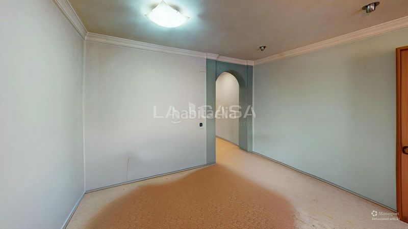Foto fc46f895-8144-41ca-bab8-8b1bf2daae2a. Pis a Aiora Valencia