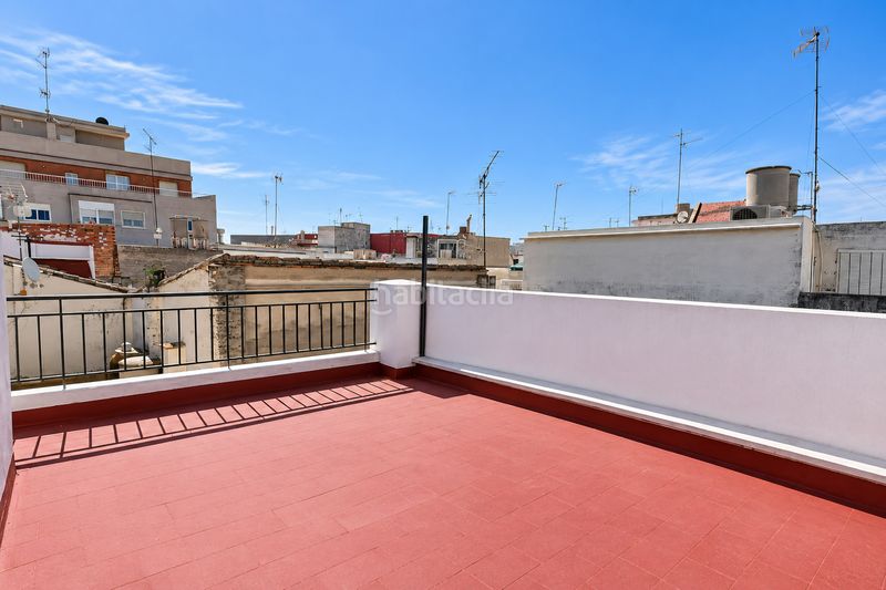 Foto 40450b8e-2c65-4534-9c40-65953c2b5a19. Casa adossada a pueblo de Cullera Cullera