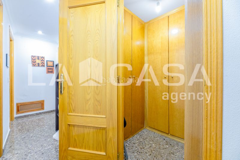 Foto 04774534-8b87-4025-8219-a6867eb2028f. Pis amb aparcament a Trinitat Valencia