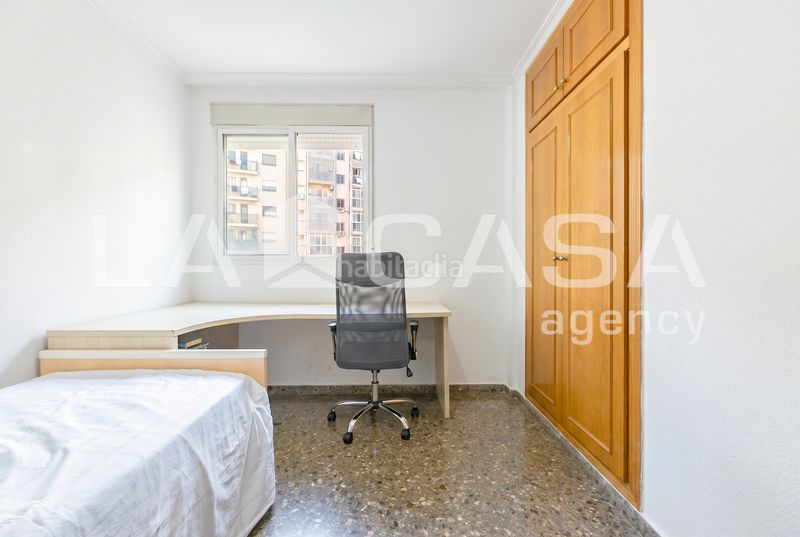 Foto ded9828c-c2d1-4cd9-824c-1d0c64aaae49. Pis amb aparcament a Trinitat Valencia