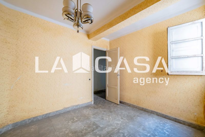Foto 0be01948-49fb-457b-8b9f-db9de8885f26. Pis a Trinitat Valencia