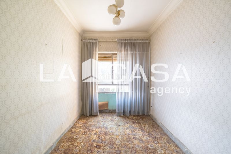 Foto b9e7975b-86e1-4fe9-90a0-9cbeb82bcd8c. Pis a Trinitat Valencia