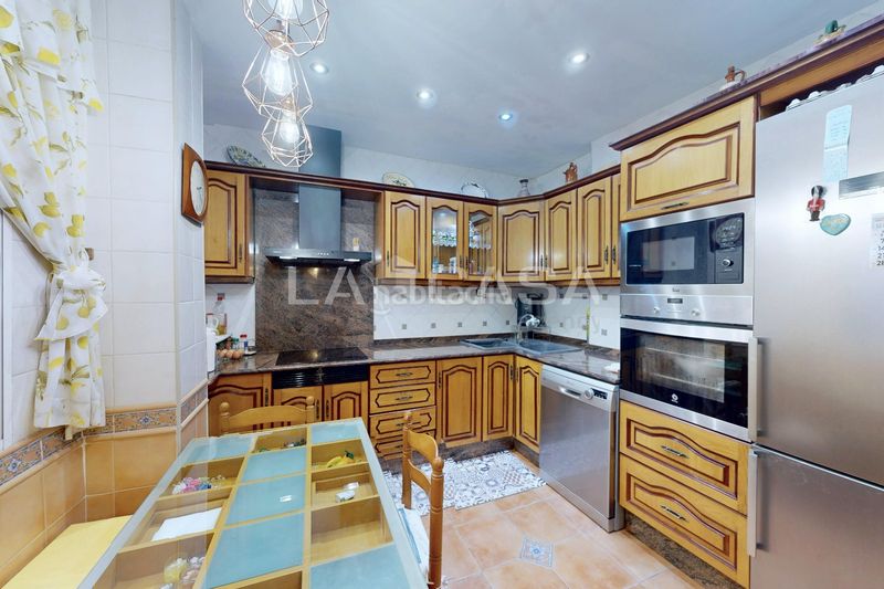 Foto 0cb113ec-29e2-4175-b101-de5381749bf1. Casa adossada a El Cabanyal-El Canyamelar Valencia