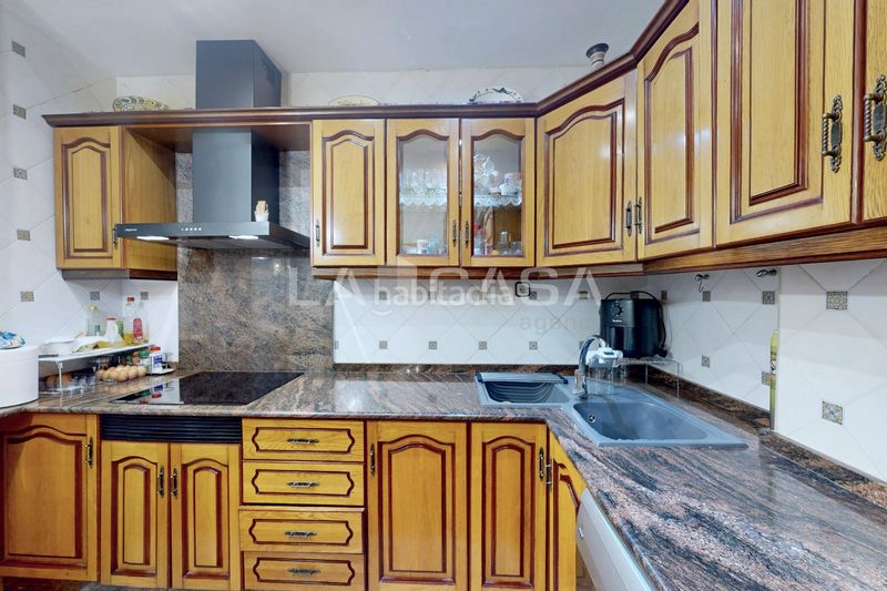 Foto 653e8304-743f-4745-9a77-71cf81fd483c. Casa adossada a El Cabanyal-El Canyamelar Valencia
