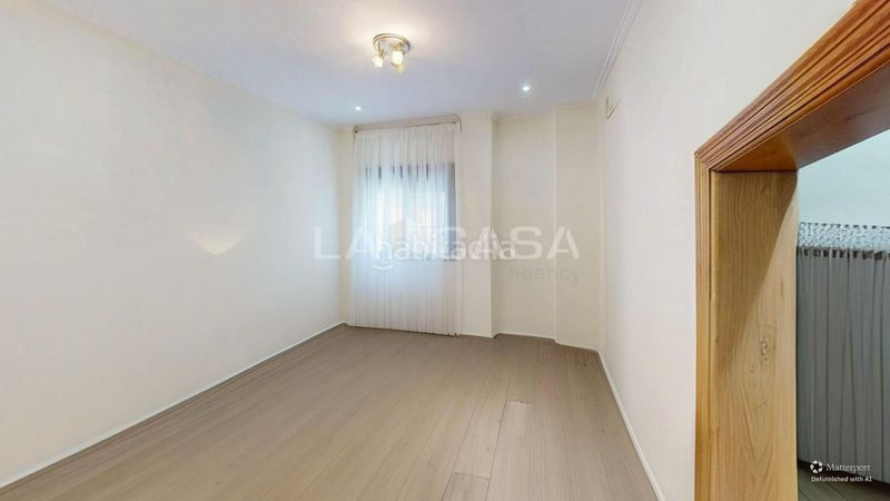 Foto c713b731-fd6a-4b19-9183-6da2e2def482. Casa adossada a El Cabanyal-El Canyamelar Valencia