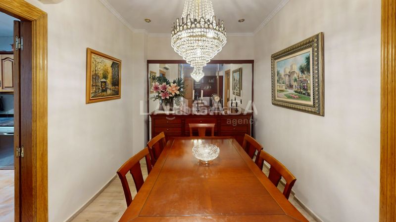 Foto cd88937f-0d20-43b8-b94b-a08c989346b9. Casa adossada a El Cabanyal-El Canyamelar Valencia