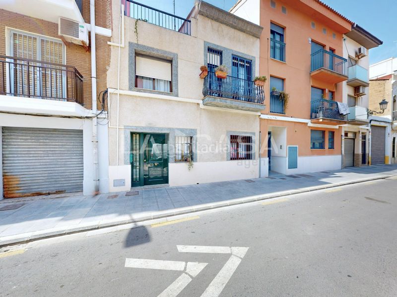 Foto de3a4dcc-939d-444c-ab79-98811315722b. Casa adossada a El Cabanyal-El Canyamelar Valencia