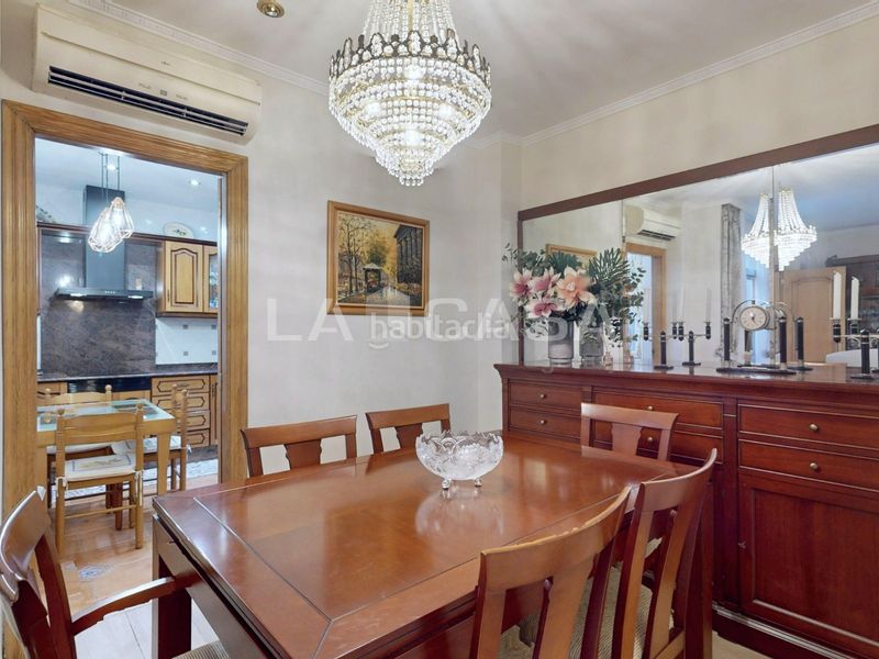 Foto f4d196c1-ce2c-42b6-a690-7ce935f0c32f. Casa adossada a El Cabanyal-El Canyamelar Valencia
