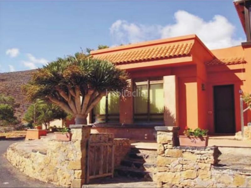 Foto ca7cc7e8-279e-4c1d-8abd-228234893f37. Masia amb piscina a Betancuria