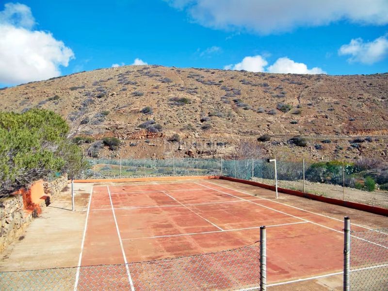 Foto ce100a40-9eec-4472-b1bc-0d1a8ab2e912. Masia amb piscina a Betancuria