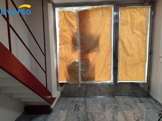 Location Local commercial  Calle padre aramburu. Se alquila local comercial céntrico en avenida reyes católicos a