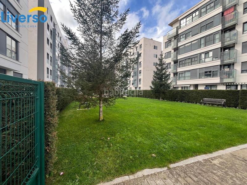 Foto 0b1969c2-d00c-45ca-8160-ed3aeb5c78c0. Alquiler ático apartamento con terraza y piscina en la cellophane desde 850 mes en Burgos