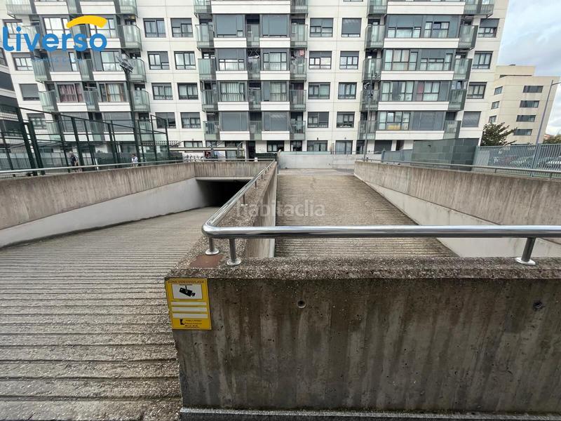Foto 0febe24a-02d6-4963-b260-d7a722a976e8. Alquiler ático apartamento con terraza y piscina en la cellophane desde 850 mes en Burgos