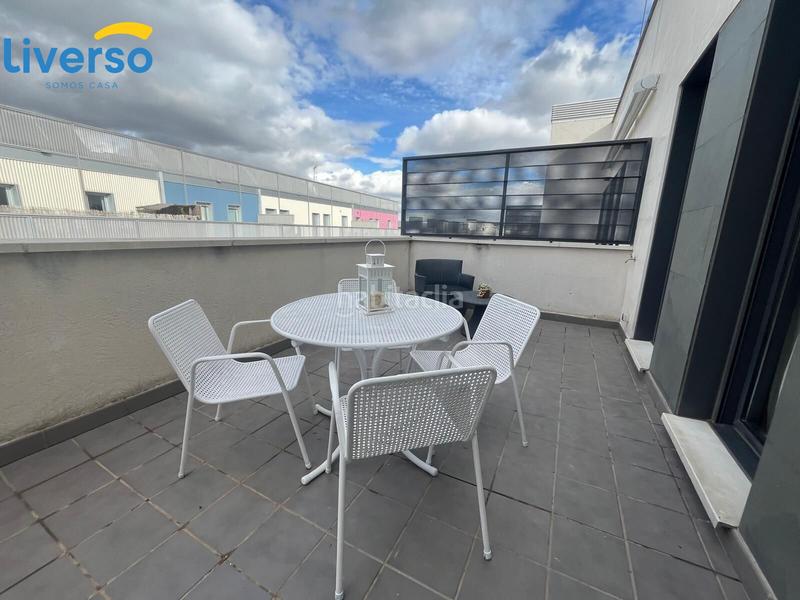 Foto 256666ca-5920-4b1b-9288-bf98a423331b. Alquiler ático apartamento con terraza y piscina en la cellophane desde 850 mes en Burgos