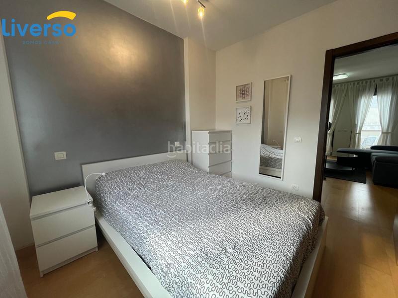 Foto 2b381517-1376-4991-a1d8-175a29cedfc0. Alquiler ático apartamento con terraza y piscina en la cellophane desde 850 mes en Burgos