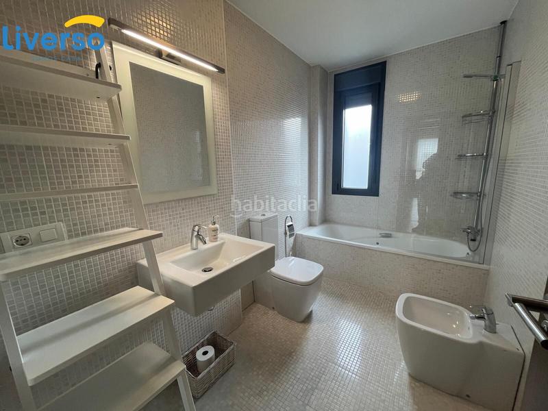 Foto ac10e318-42f0-4327-9104-220f7c72fada. Alquiler ático apartamento con terraza y piscina en la cellophane desde 850 mes en Burgos