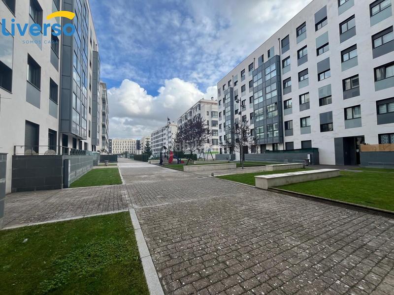 Foto b06e0f92-8b90-4ee4-8f56-fc12bd82e737. Alquiler ático apartamento con terraza y piscina en la cellophane desde 850 mes en Burgos