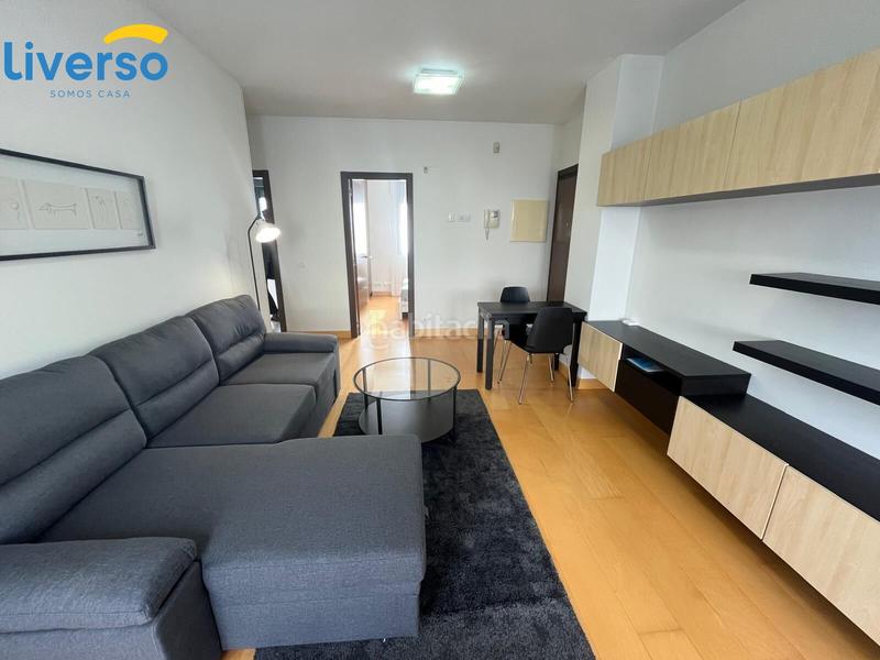 Foto 09565c5f-7b32-434c-8dff-79c8ee53476d. Rent penthouse with heating parking pool in Universidad - Las Huelgas Burgos