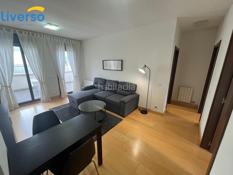 Foto 8d389eac-fb00-48b9-af7e-fcfb6f040143. Rent penthouse with heating parking pool in Universidad - Las Huelgas Burgos