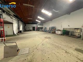 Bâtiment à usage industriel à Villatoro. Espacio versátil ideal para tu negocio o el uso que prefieras