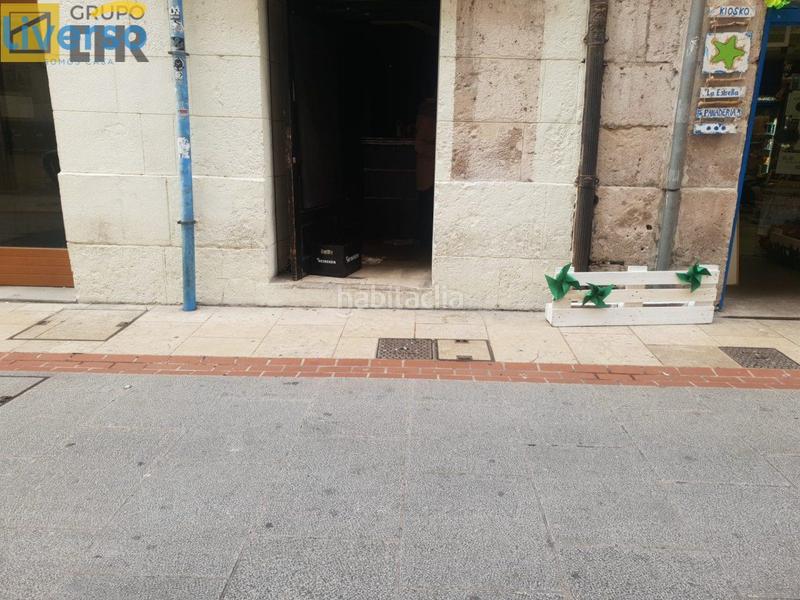 Foto a65bc7c9-a113-48a1-8059-4bcc7926bf97. Location local commercial dans Villa Pilar Burgos