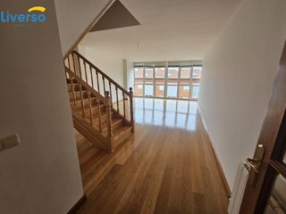 Affitto Appartamento  Calle la revenga. Se alquila duplex, con garaje y trastero!!!