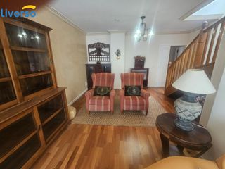 Miete Etagenwohnung  Calle venerables. Se alquila precioso piso en el centro de burgos!!!