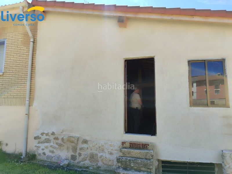 Foto 88f73953-ebe8-4741-a82a-bc81542e82bf. Masia a calle briviesca 3 a Quintanavides