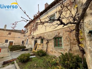 Casa a Plaza PADRE SERNA 3