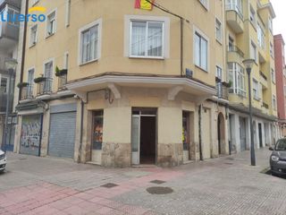 Local Comercial a Calle de Alonso Cartagena