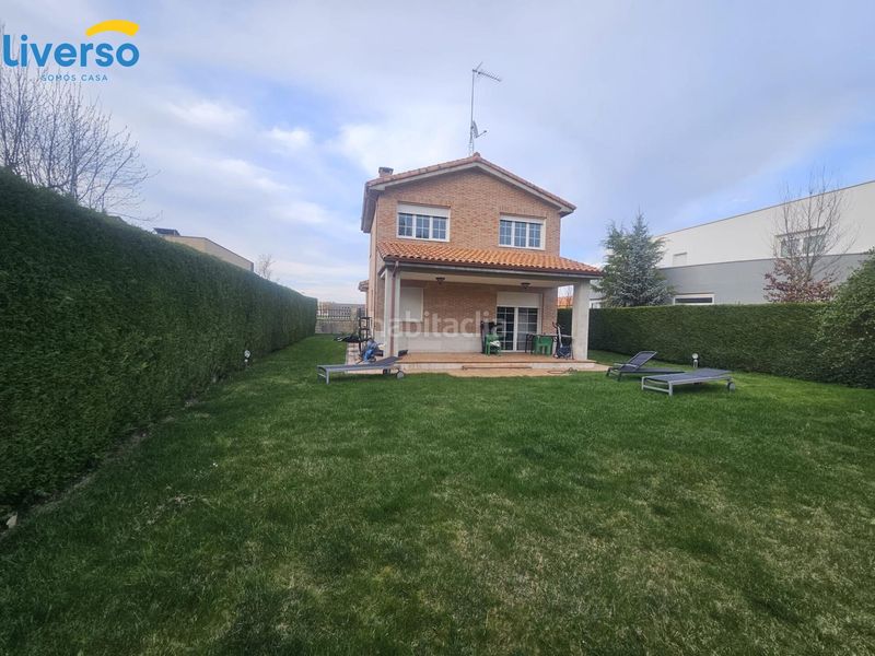 Foto 6ab9a3ee-c1cd-4706-8c8b-9217069d2b00. Chalet with heating pool in Castrillo del Val
