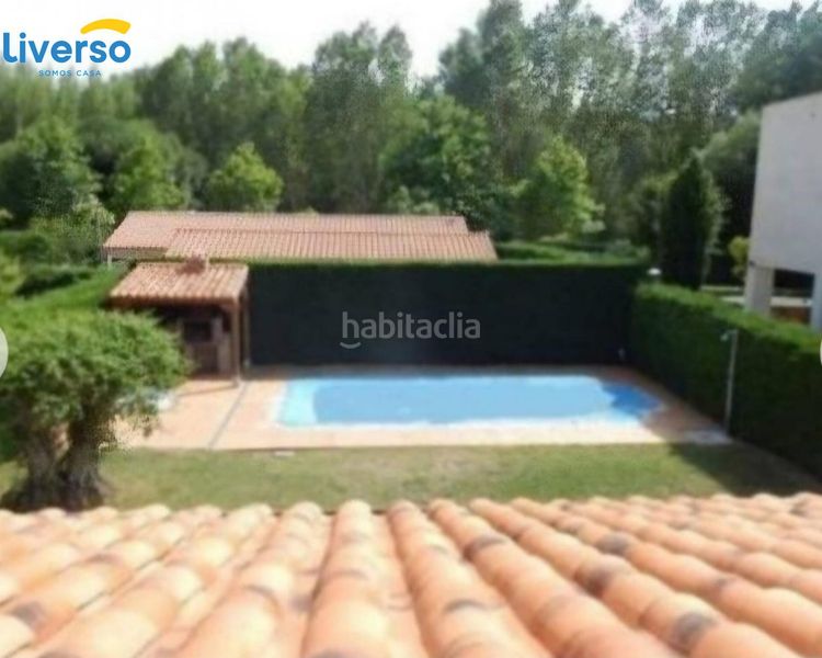 Foto cc35b618-3570-497f-870d-7d71c2414c4a. Chalet with heating pool in Castrillo del Val