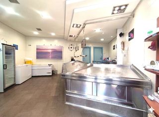 Business premise  Calle bartolome ordoñez. Local comercial en zona de paso junto al alcampo