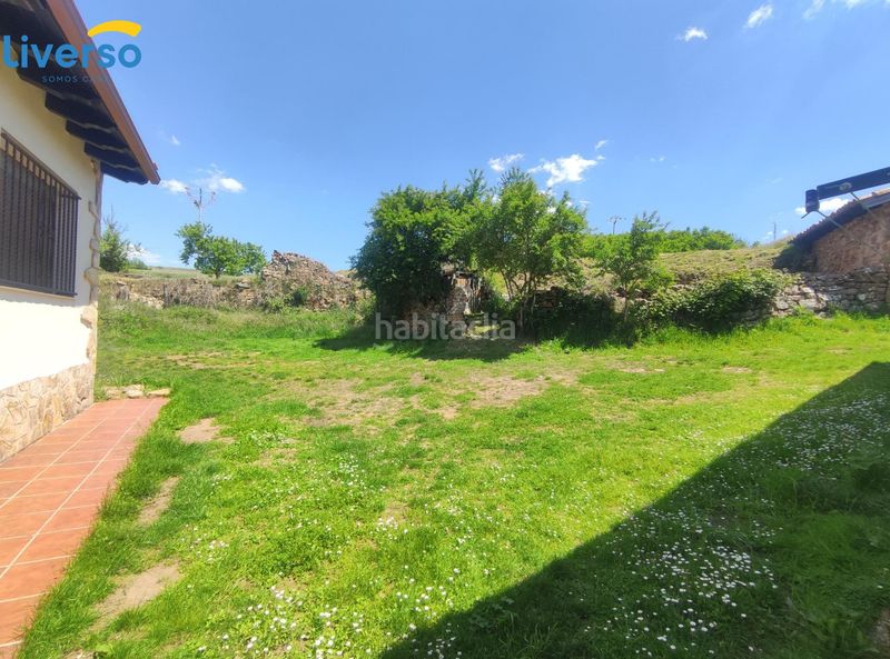 Foto be5450a7-390b-4b00-b56d-cace743955d7. Casa a Arlanzón