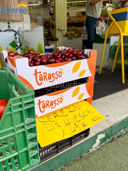 Foto 5827216c-fde0-41e7-b039-6a51bf007b9c. Traspàs local comercial a avenida reyes catolicos 14 a Burgos