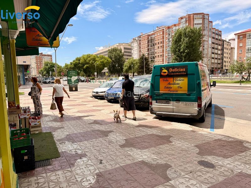 Foto c1cb89ee-e769-4ee1-8376-39251391c76c. Traspàs local comercial a avenida reyes catolicos 14 a Burgos