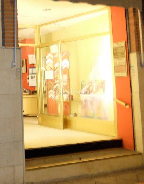 Foto 34da5c03-eff8-4001-9ef2-8a59aa6dcee1. Rent business premise in Sector V Elche / Elx