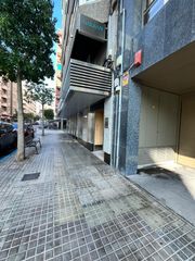 Car parking in Pont Nou - Corazón de Jesús