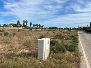 Terreno residencial en Perleta - Maitino. Partida maitino parcela rústica de 12.393 m2 tiene contador de