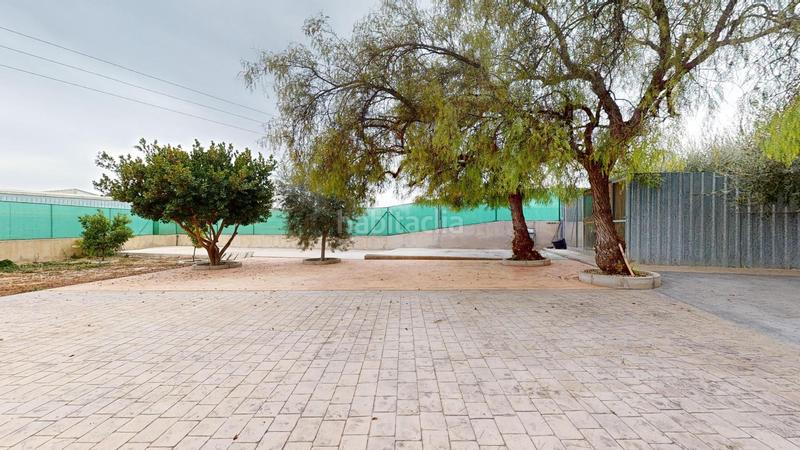 Foto 028c54bc-2b39-4372-a3e9-a9b3ecdff91b. Chalet peña las aguilas chalet con 4 dormitorios, piscina y barbacoa exterior en Elche / Elx