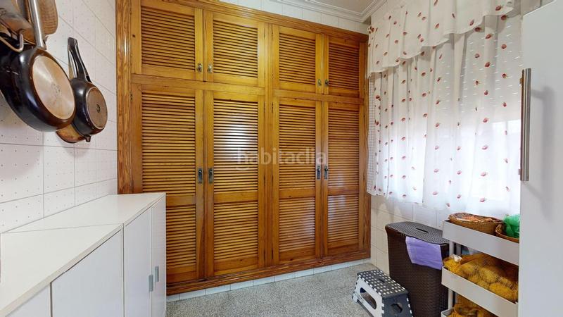 Foto 1191521b-bb7e-47cd-923c-adb8038f7106. Chalet peña las aguilas chalet con 4 dormitorios, piscina y barbacoa exterior en Elche / Elx