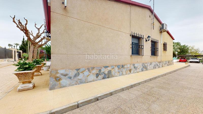 Foto 54341240-17a2-4a8d-a5b5-d662c8329e16. Chalet peña las aguilas chalet con 4 dormitorios, piscina y barbacoa exterior en Elche / Elx