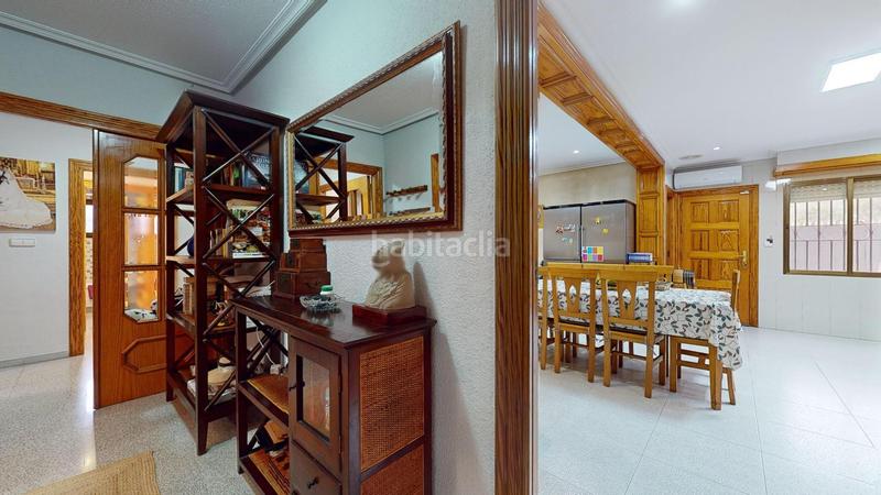 Foto 6575e48c-21cf-41c5-9574-43df1c5d6c9f. Chalet peña las aguilas chalet con 4 dormitorios, piscina y barbacoa exterior en Elche / Elx