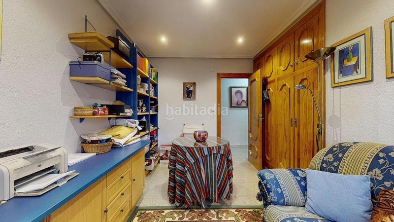 Foto da14a0ce-806a-4f50-8945-397ac2aafb3f. Chalet peña las aguilas chalet con 4 dormitorios, piscina y barbacoa exterior en Elche / Elx