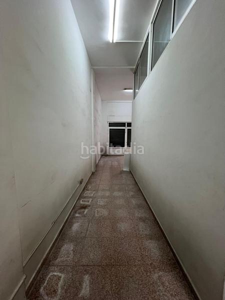 Foto cc83a101-7f8a-4548-b988-ab2ebaf76bb1. Lloguer local comercial a Plaza Crevillente - Antiguos Juzgados - El Asilo Elche / Elx