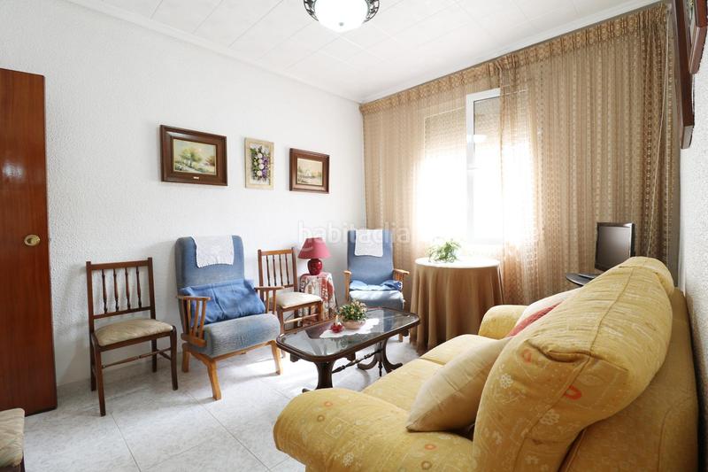 Foto d3623530-6cda-418f-b608-762634ae9372. Flat with parking in Catral