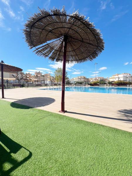 Foto feaa44e8-1e78-438d-aa16-047d54424773. Maison avec parking piscine dans Monte Faro-Altomar II Santa Pola