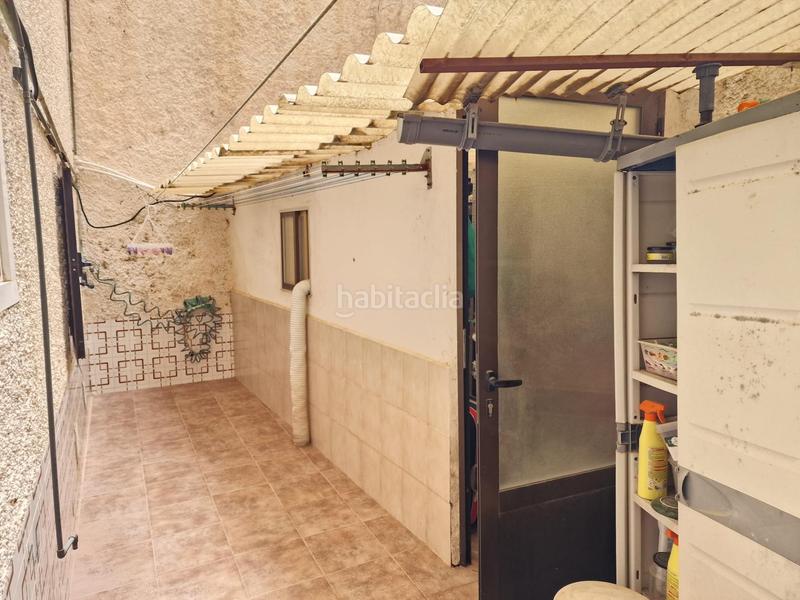 Foto df7339d9-b99d-4aa8-92fa-2be39e2f4055. Rez-de-chaussée avec parking dans calas Santa Pola este Santa Pola