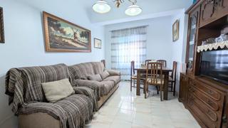 Etagenwohnung in Cam dels Magros - Casablanca. 2 piso sin ascensor listo para entrar a vivir en zona camino los